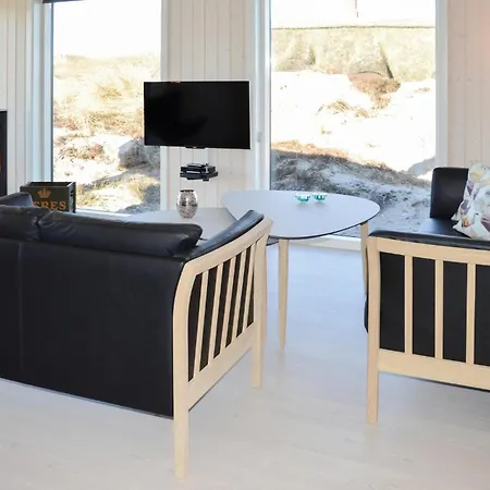 Holiday home Cozy In Ringkobing With Kitchen Klegod