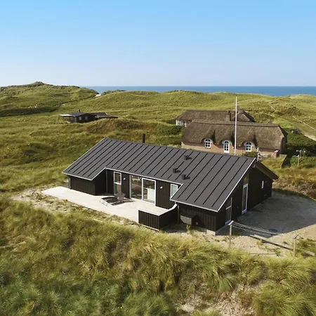 Holiday home Cozy In Ringkobing With Kitchen