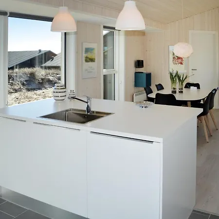 Cozy In Ringkobing With Kitchen Klegod